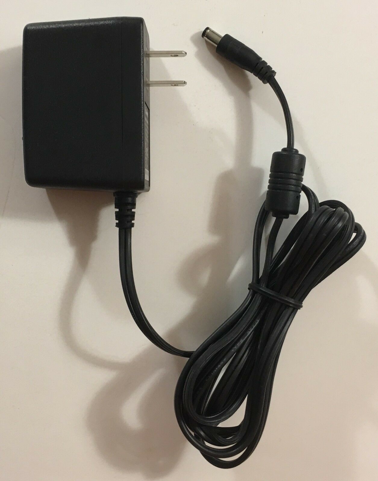 Brand new Actiontec 5VDC 3A 15W ADS6818-1505-WD Power Adapter for MI424WR Verizon Router